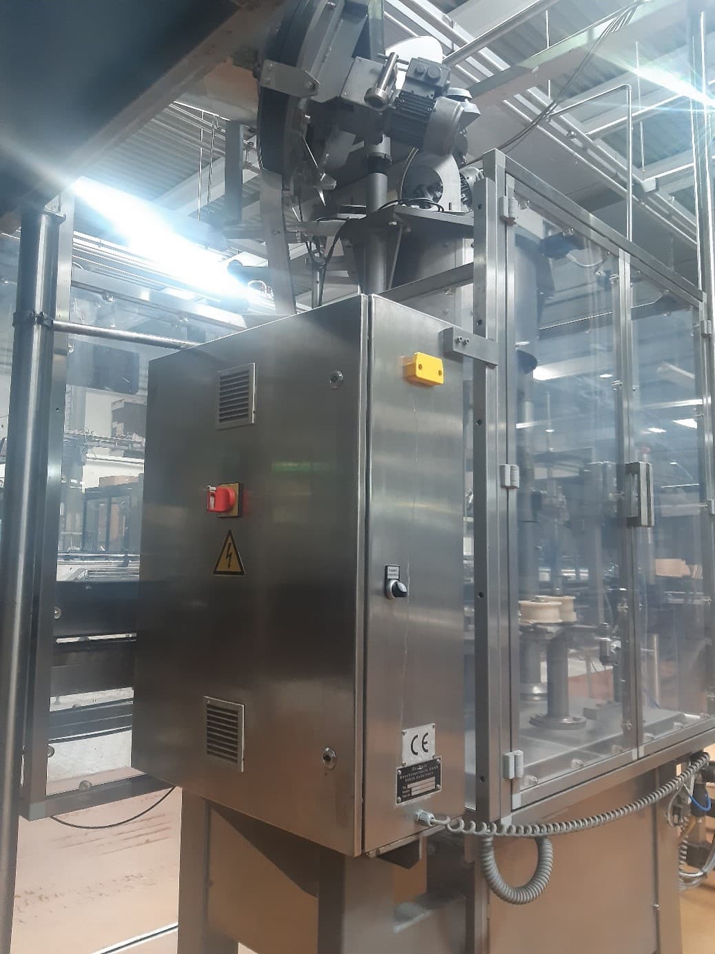 Vista derecha de Dr. Datz GmbH Getränke- und Sondermaschinenbau VS 4 L