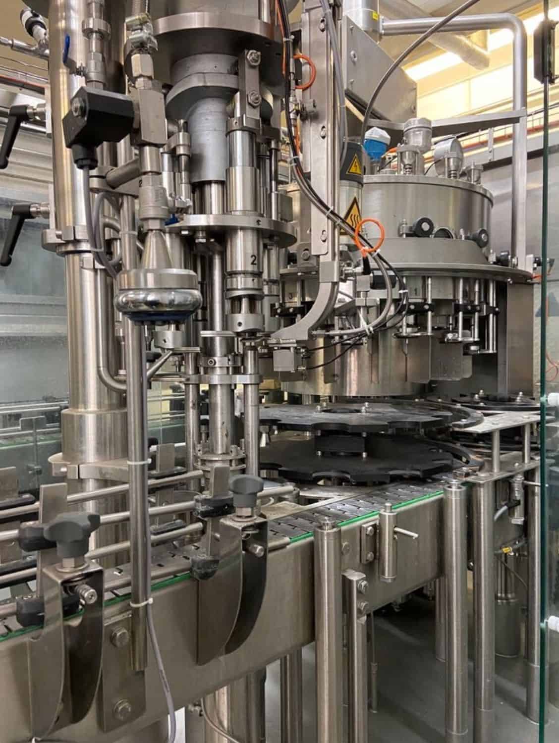 Sala de trabajo de Nagel, PAC, Juwatec, ICS Línea de llenado de vidrio retornable para cerveza, refrescos