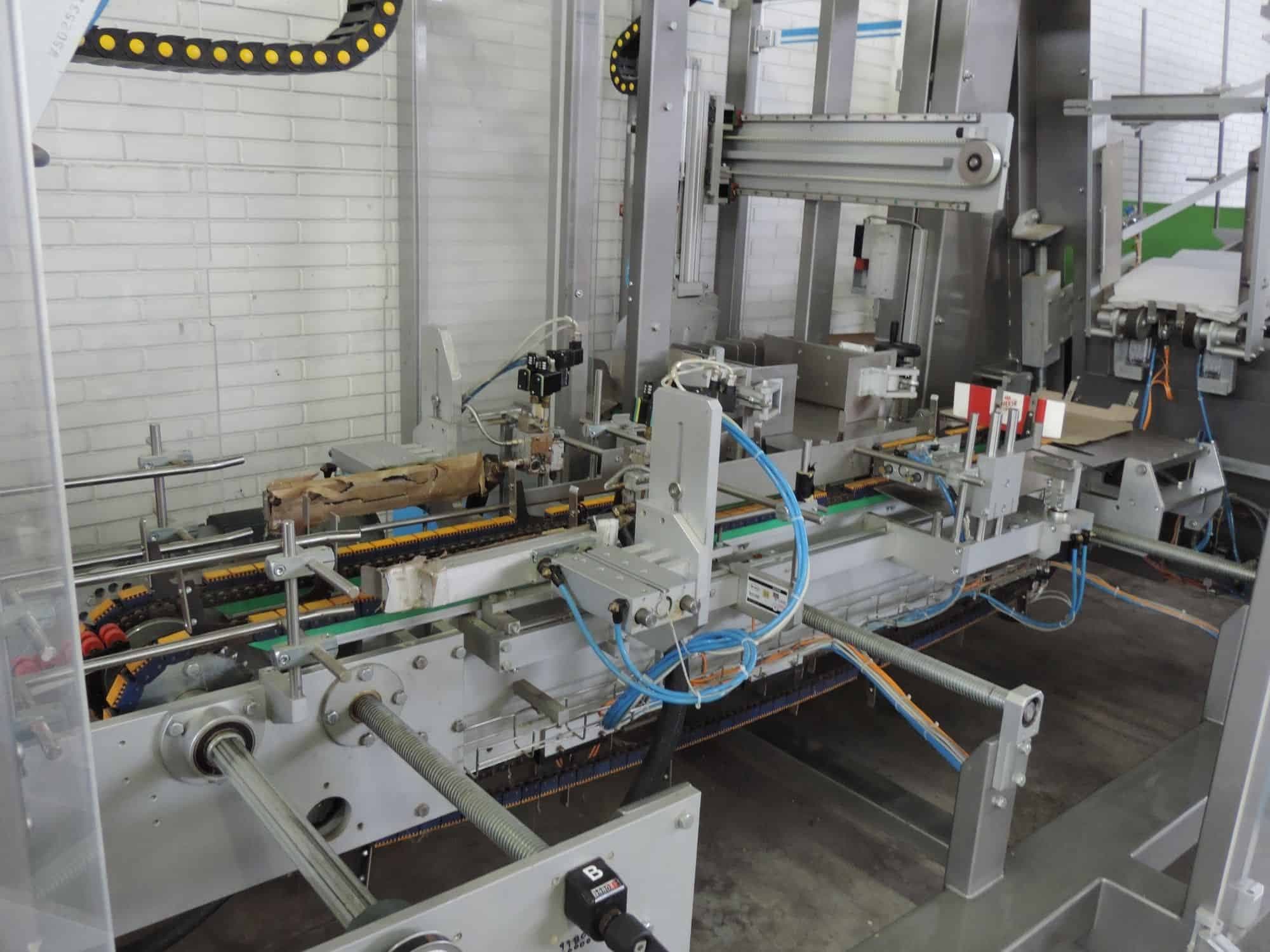 Sala de trabajo of Cama Group FW 749