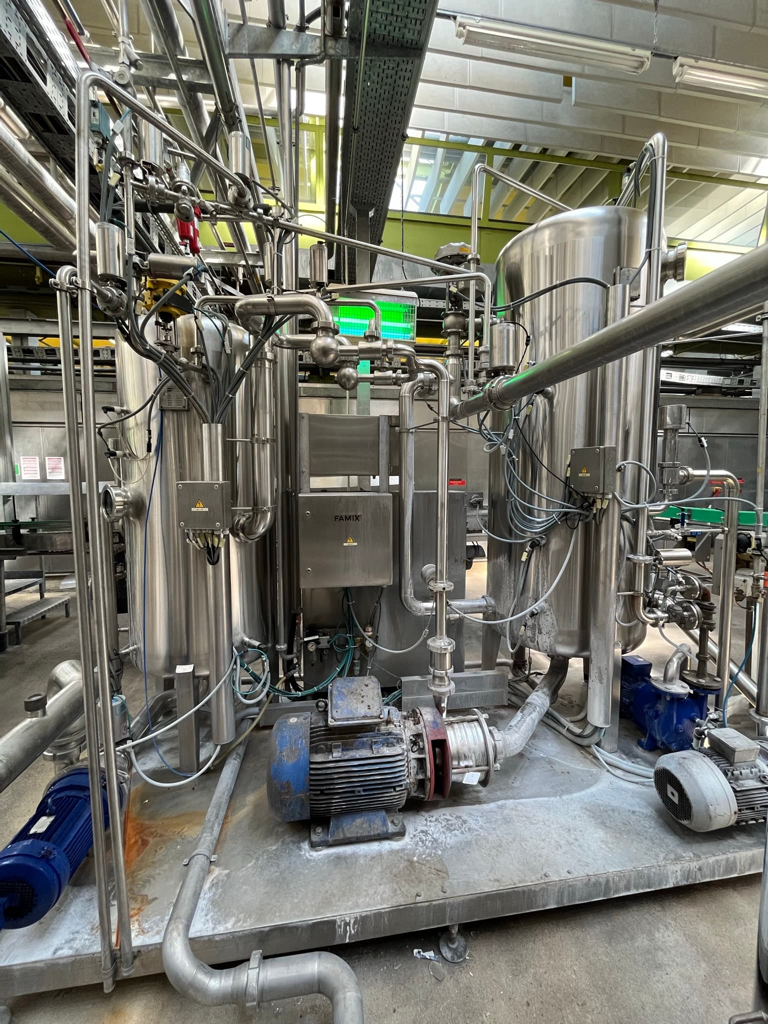 Vista izquierda of H. FALTERBAUM FAMIX-MASCHINENBAU GMBH FAMIX 35000