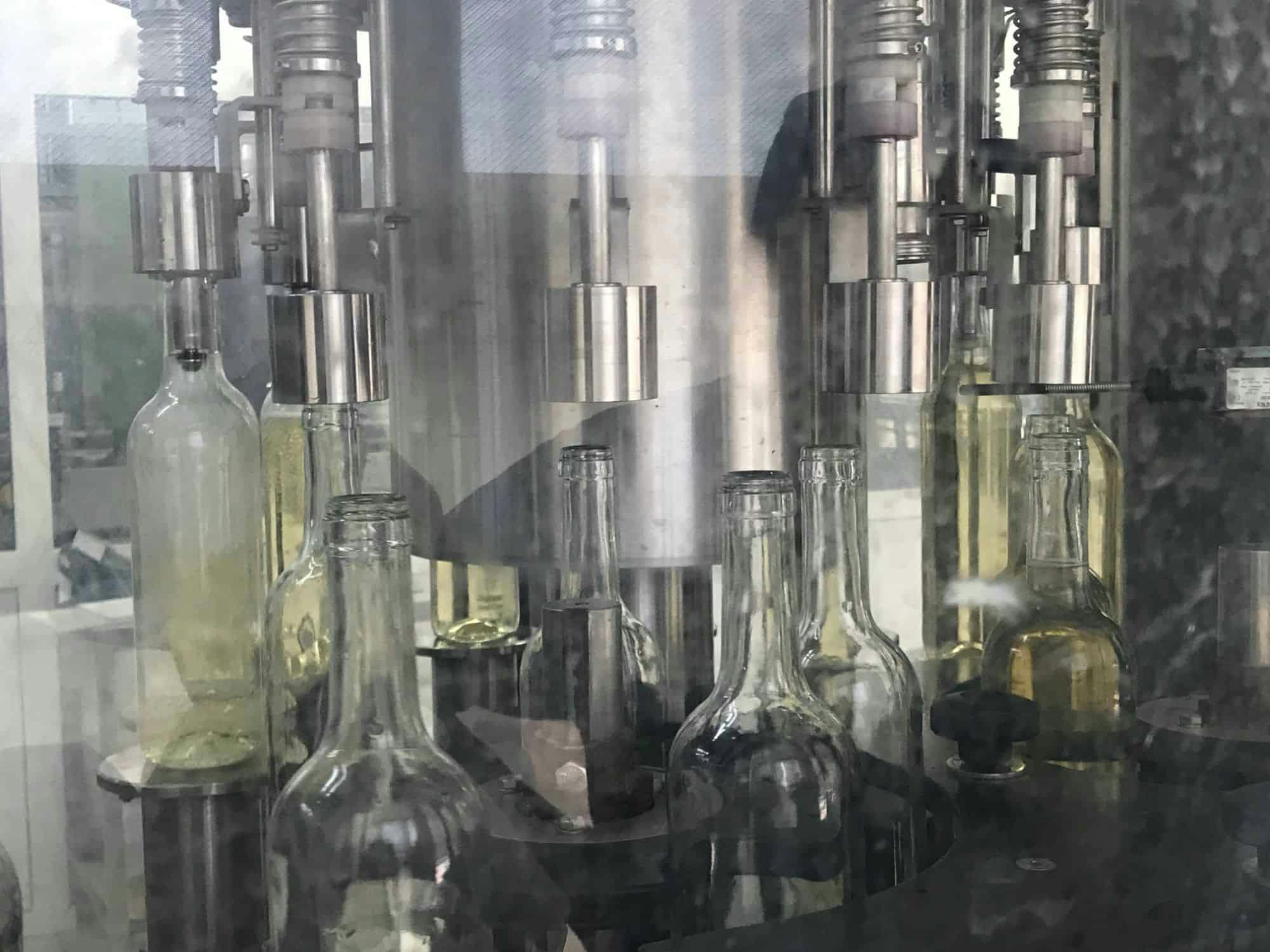 Sala de trabajo de Cortelazzi Fintec Arol Línea de vidrio desechable para vinos y licores