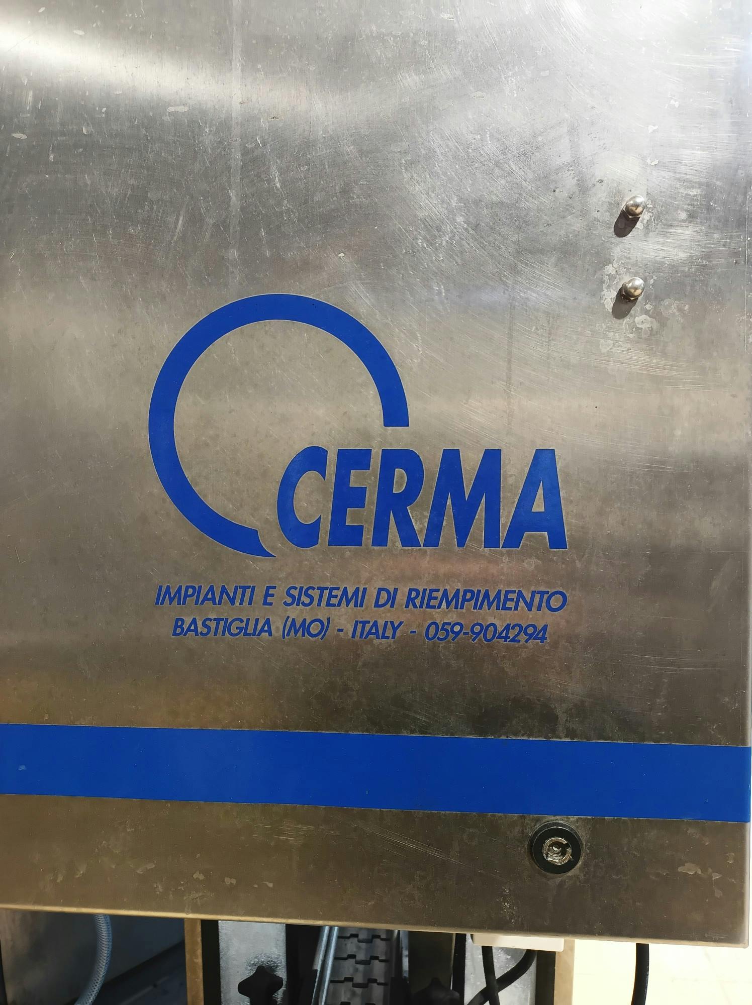 Vista frontal de CERMA 52 MB